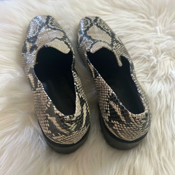 Via Spiga Baudelaire Loafer - Picture 2 of 5